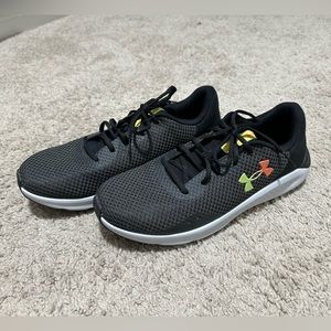 Under Armour Tennis Shoes - Men’s 11